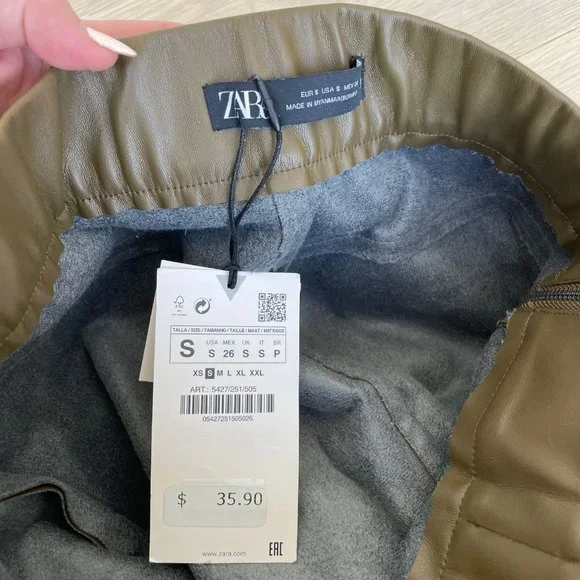 NWT ZARA Faux leather mini skirt army green size S - Picture 3 of 4